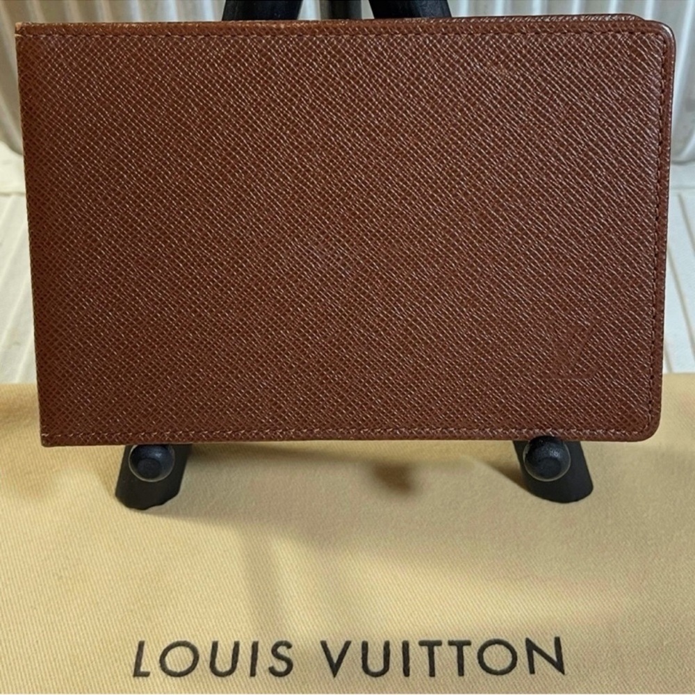 Louis Vuitton Taiga ID Holder Card Wallet Insert